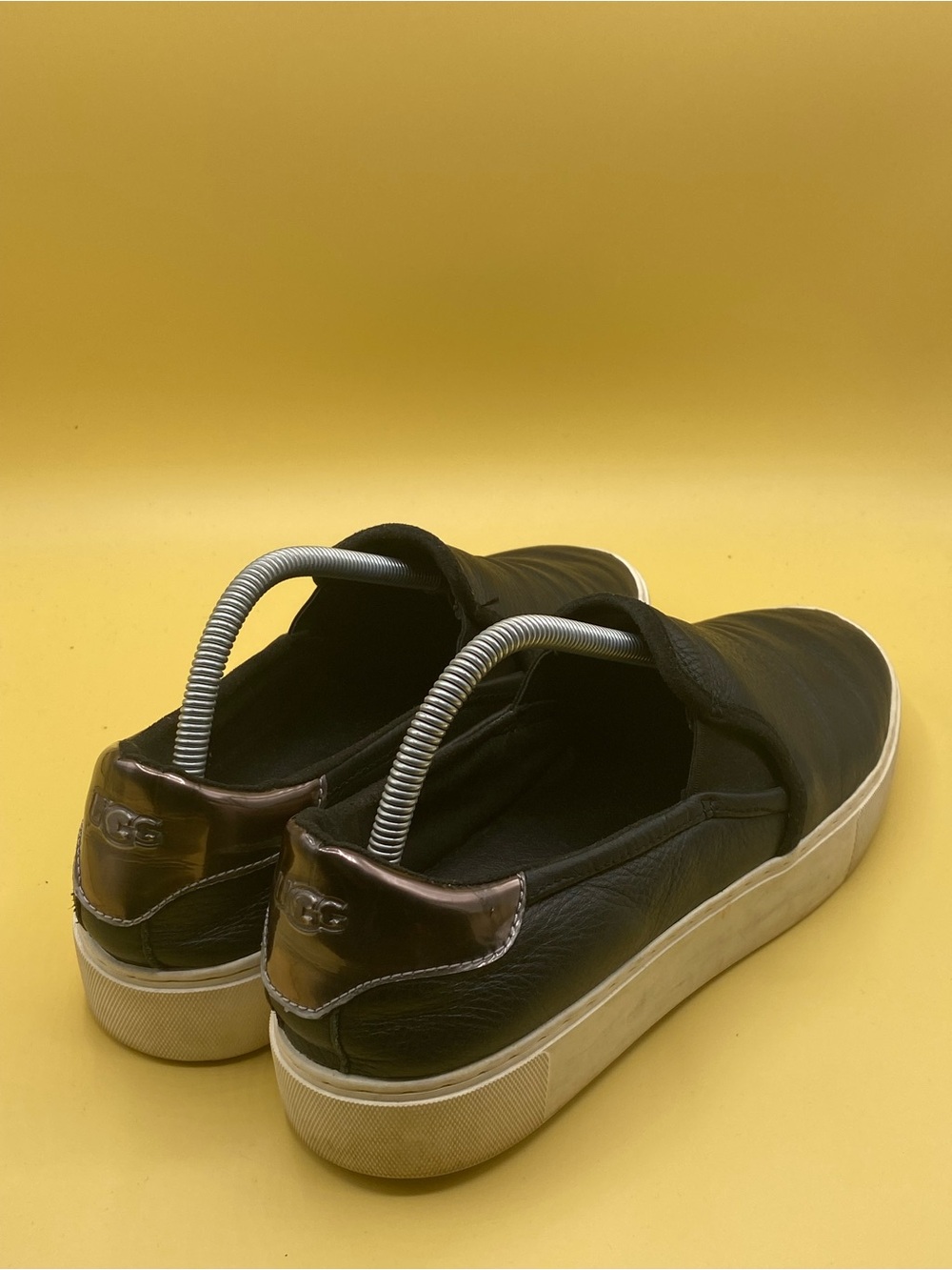 UGG Jass Slip On Sneakers black leather - Picture 2 of 5